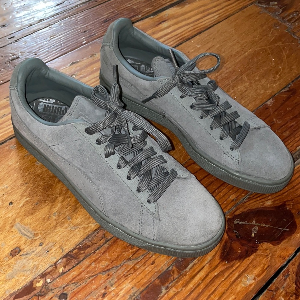 NWOT Puma Gray Suede Sneakers!